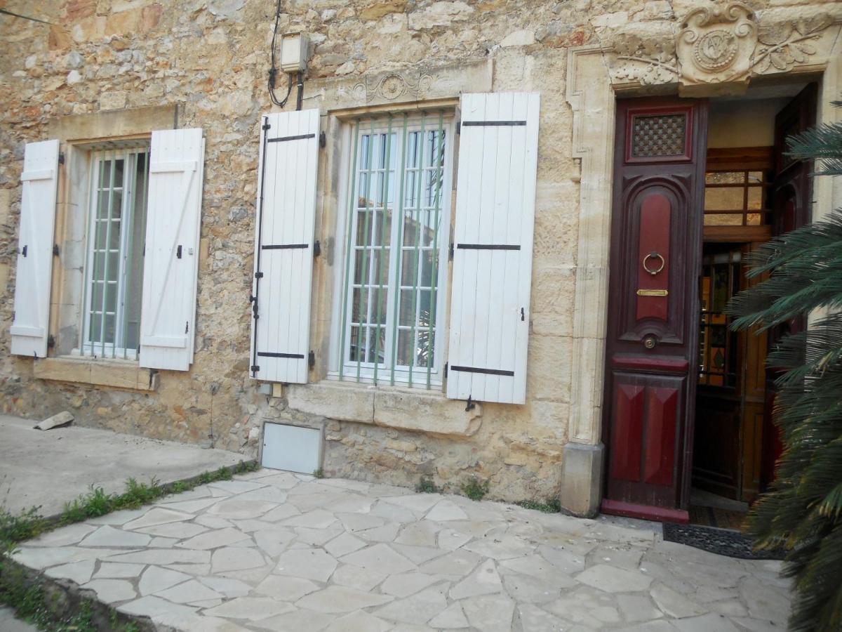 Logis De La Meschaussee, Dans Donjon Du Xie Siecle Canet  Zewnętrze zdjęcie